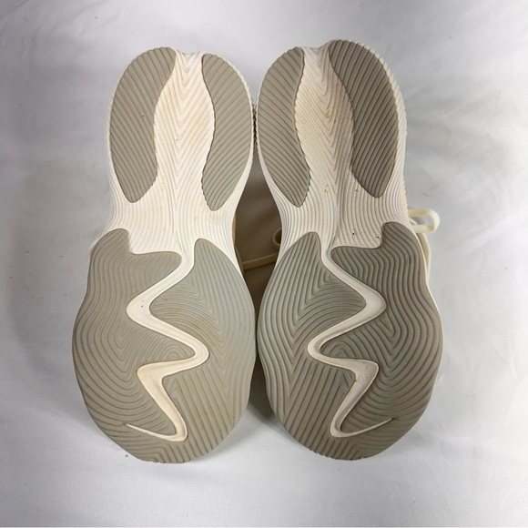 New Balance Women's FuelCell Shift Trainer Cross - Light Aluminum/Vintage Rose - Picture 8 of 9